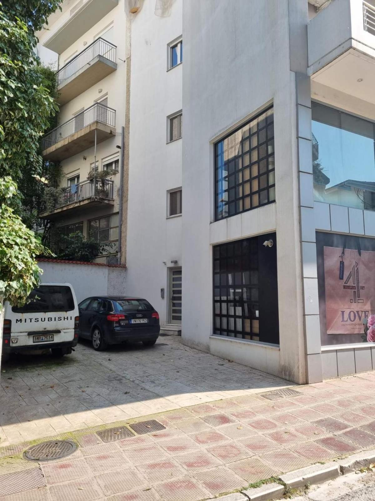 Apartment Center - Michelangelo - B2
